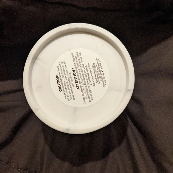 Bath and body works marbled pedestal candl… - Picture 2 of 3